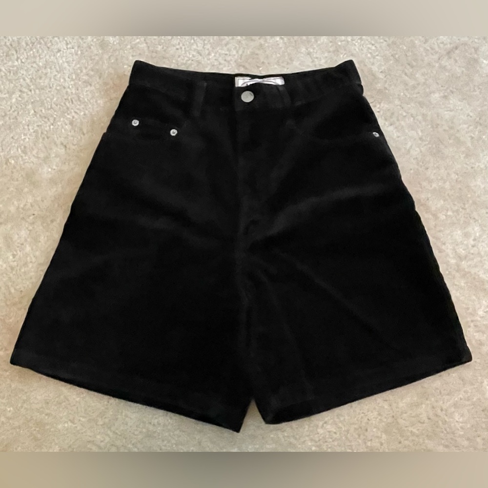 Not Guilty Corduroy Black Shorts - Size 5/6